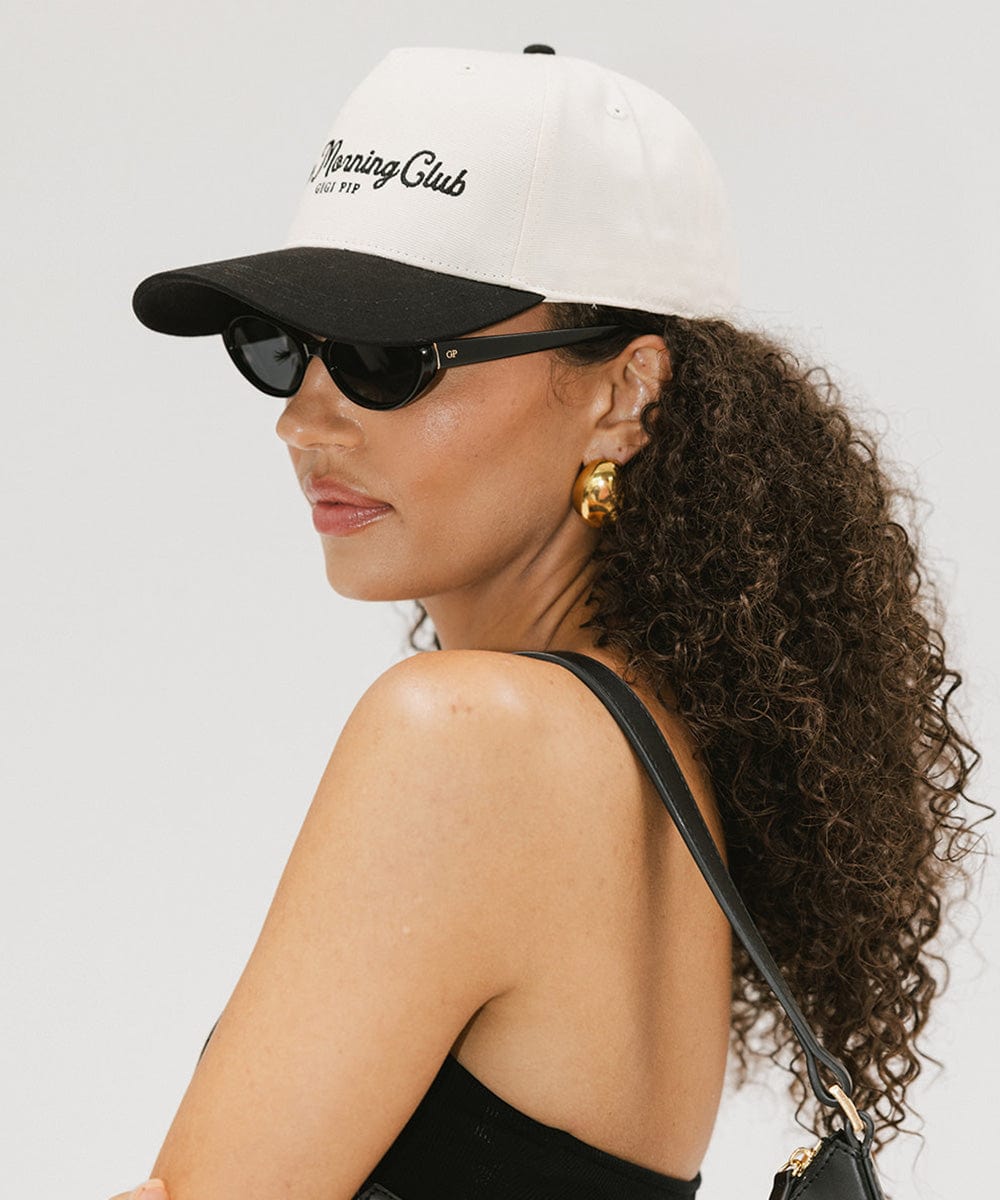 Dionne Oval Sunglasses - GIGI PIP #color_black