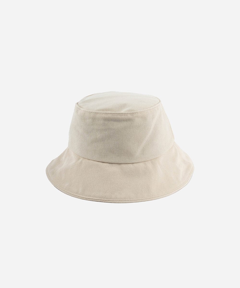 A cream packable bucket hat displayed on a plain background  #color_cream