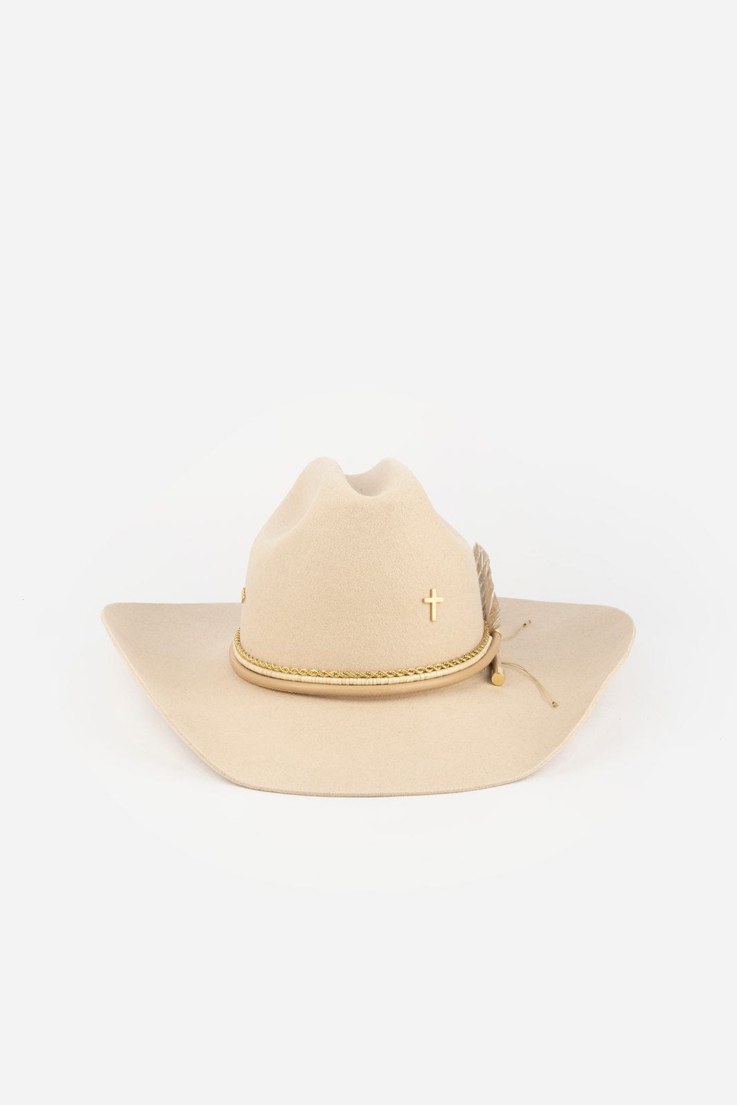 Beige cowboy hat with a gold band on a white background #color_gold
