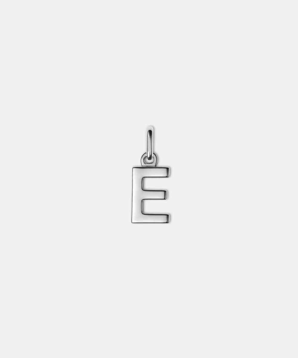 Silver letter 'E' hat charm on a white background #color_silver