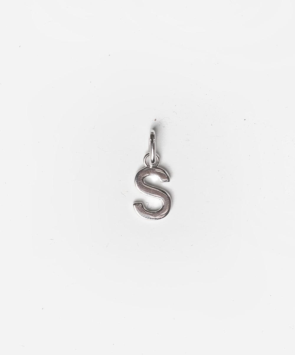 Letter Hat Charm - GIGI PIP