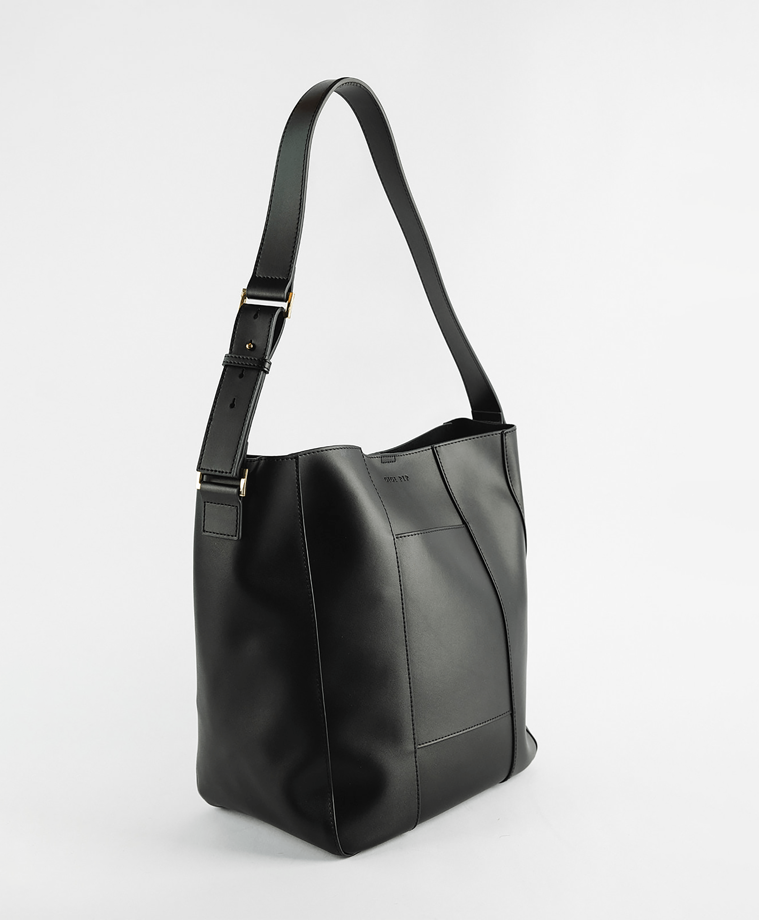 Dia Everyday Leather Tote Bag - GIGI PIP #color_black