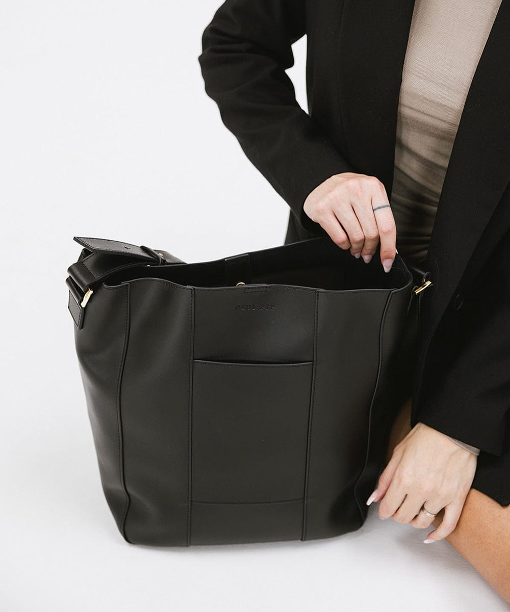 Dia Everyday Leather Tote Bag - GIGI PIP #color_black