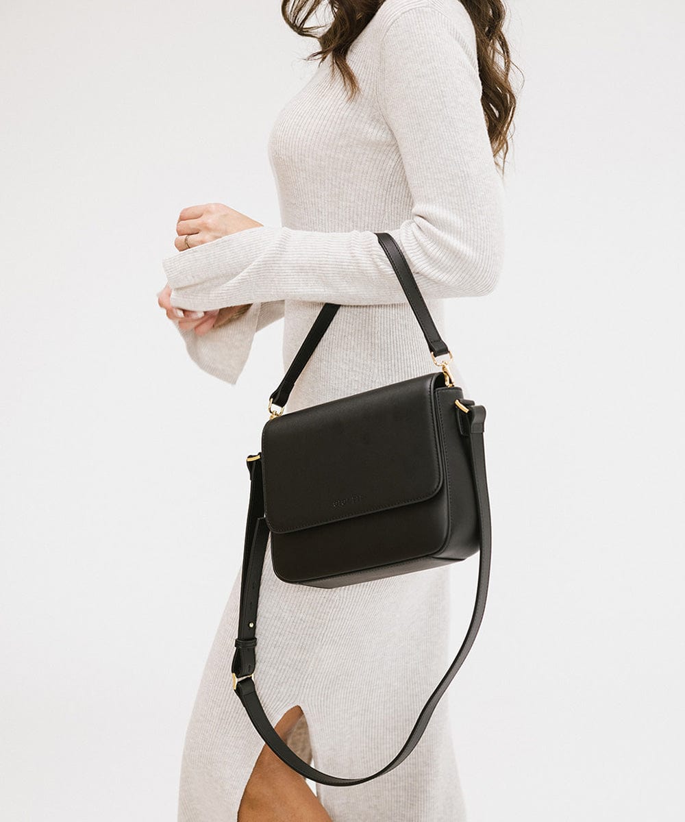 Rhys Crossbody Genuine Leather Bag - GIGI PIP #color_black