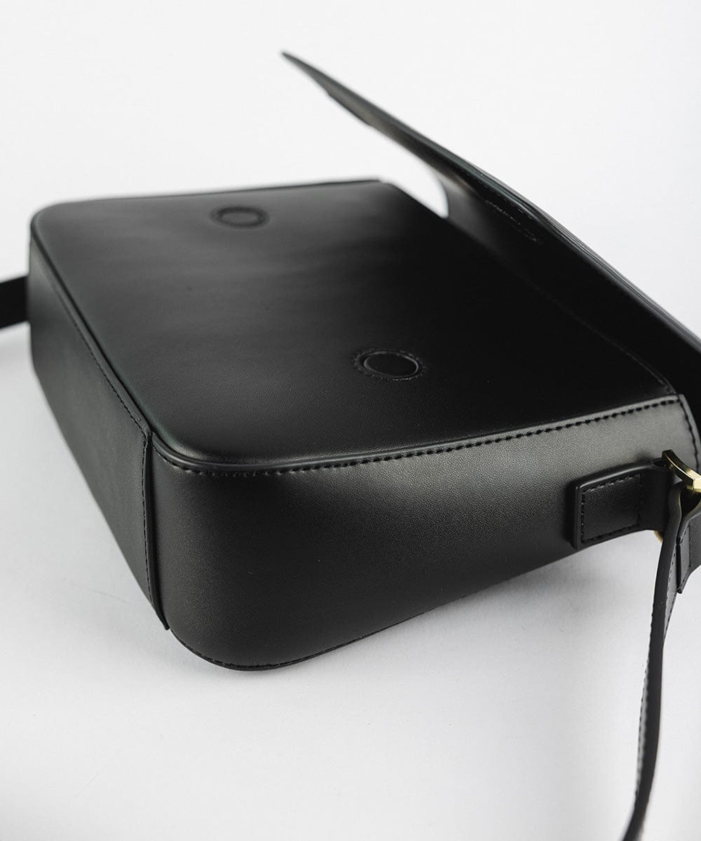 Rhys Crossbody Genuine Leather Bag - GIGI PIP #color_black