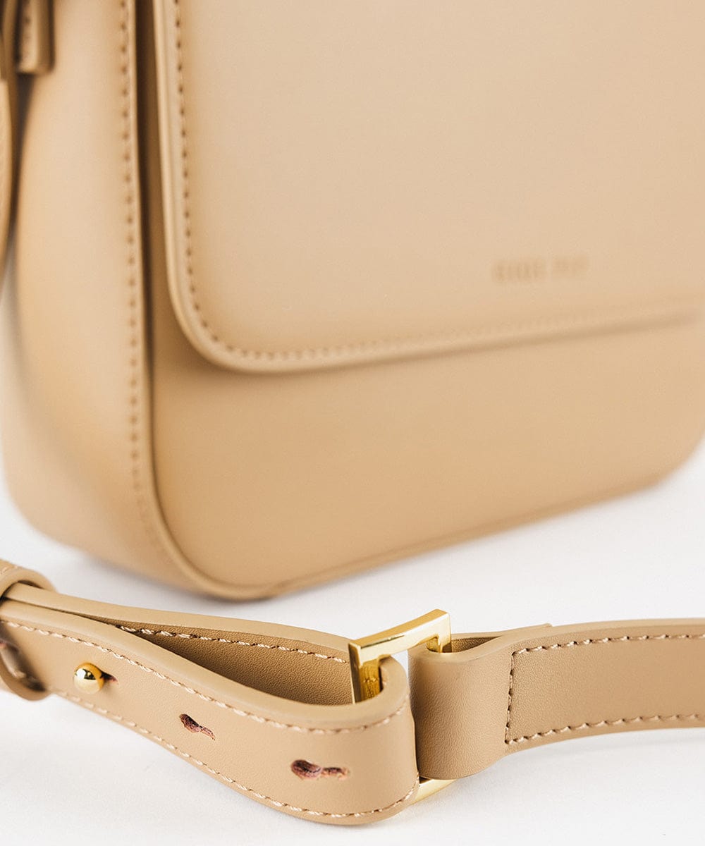Rhys Crossbody Genuine Leather Bag - GIGI PIP #color_tan