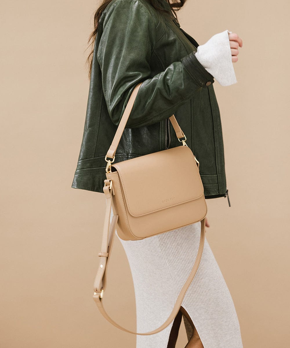 Rhys Crossbody Genuine Leather Bag - GIGI PIP #color_tan