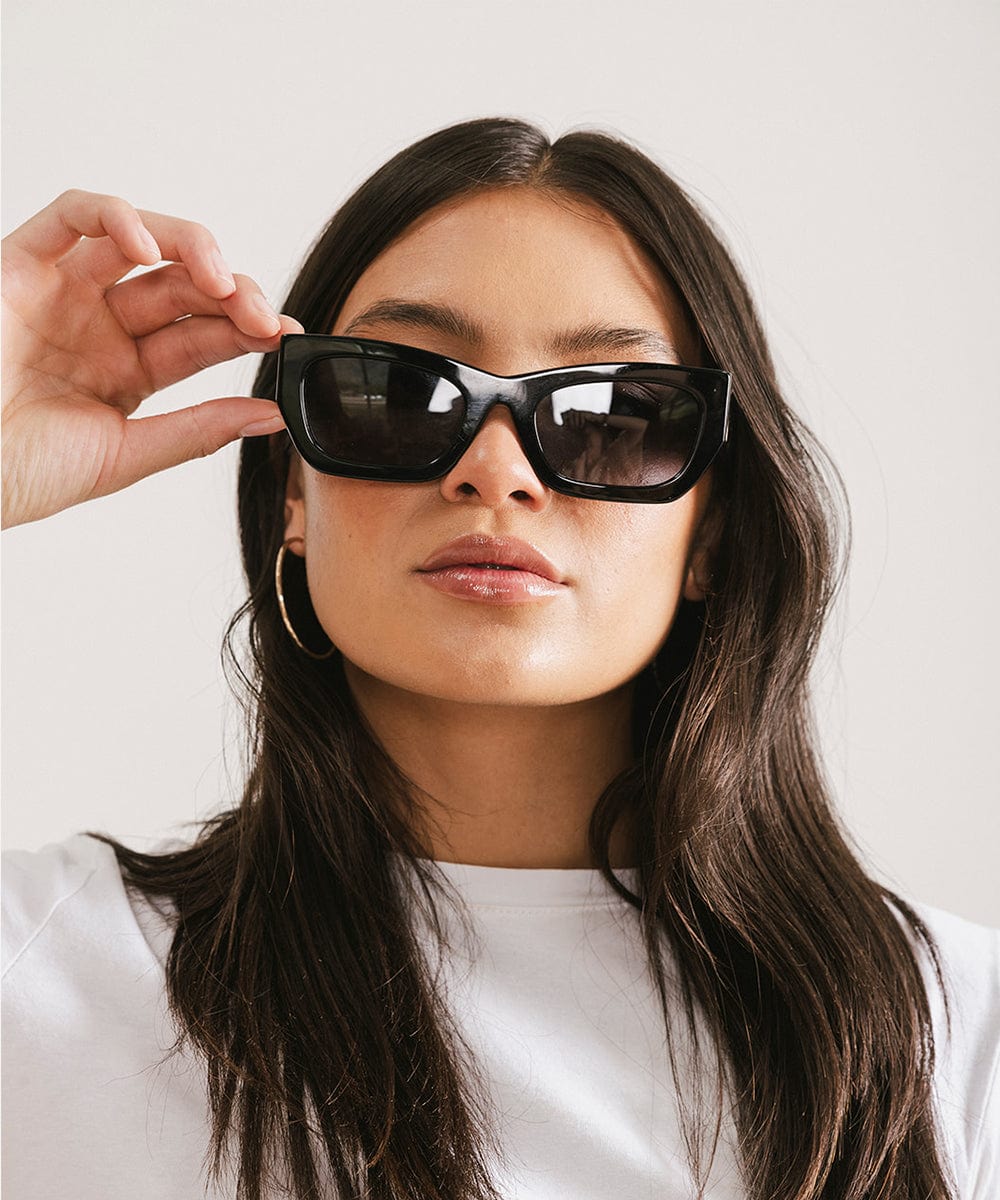 Alta Cat Eye Sunglasses - GIGI PIP #color_black