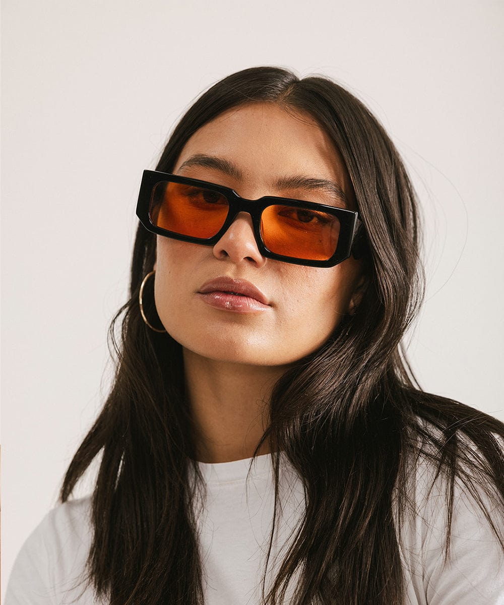 Nova Rectangle Sunglasses - GIGI PIP #color_black