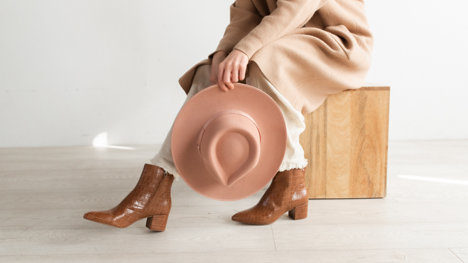 Celebrity x Hats - GIGI PIP