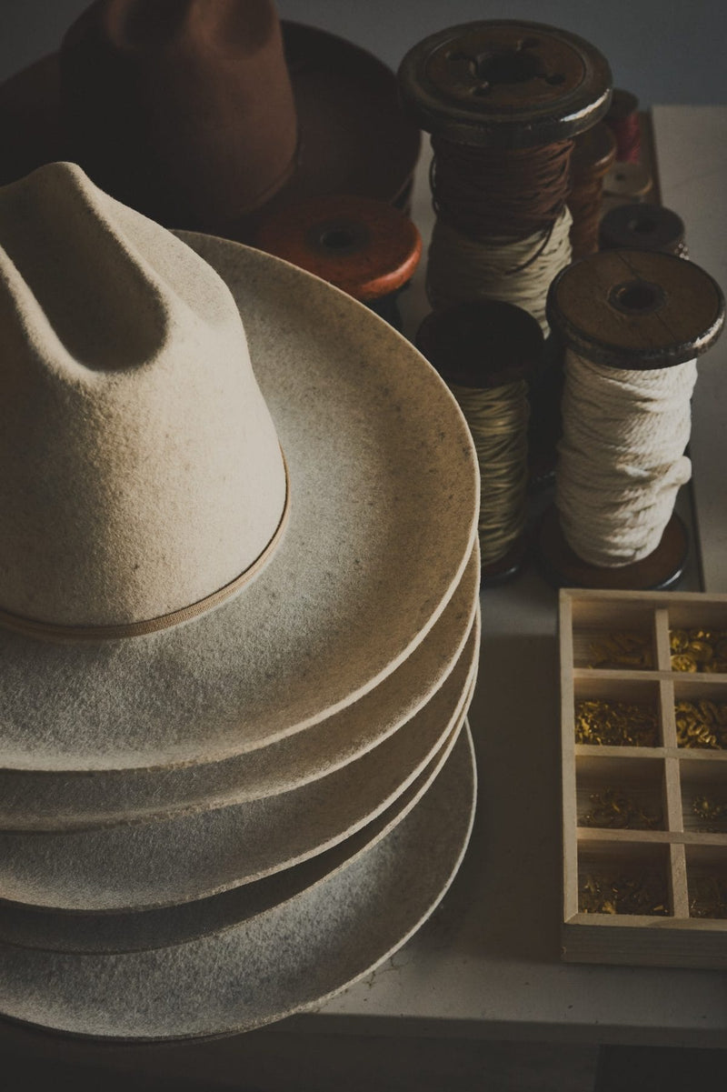 Vintage and Classy Hat Bar with Range Rover