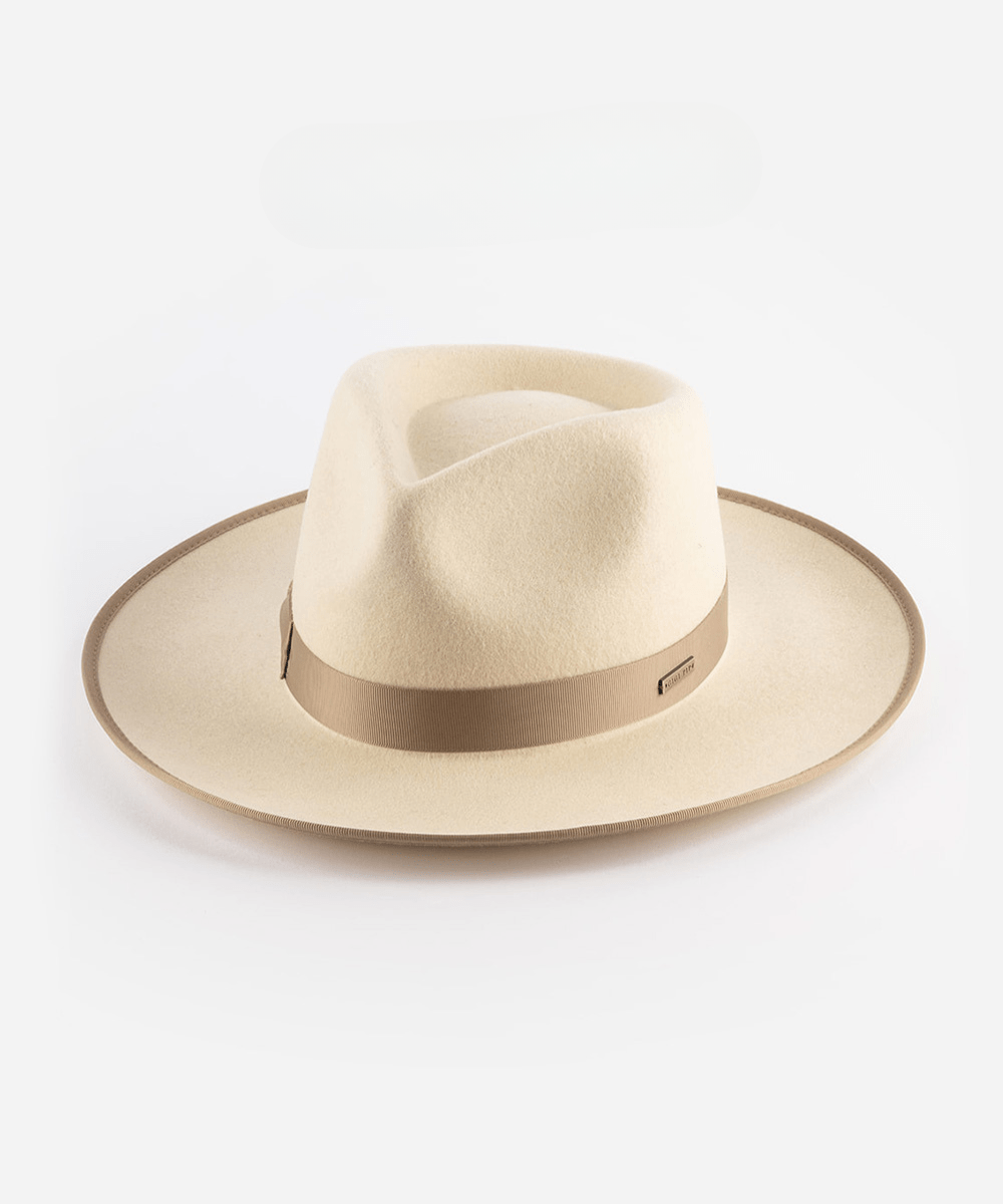 Monroe Rancher Off White Taupe Trim BLEMISHED