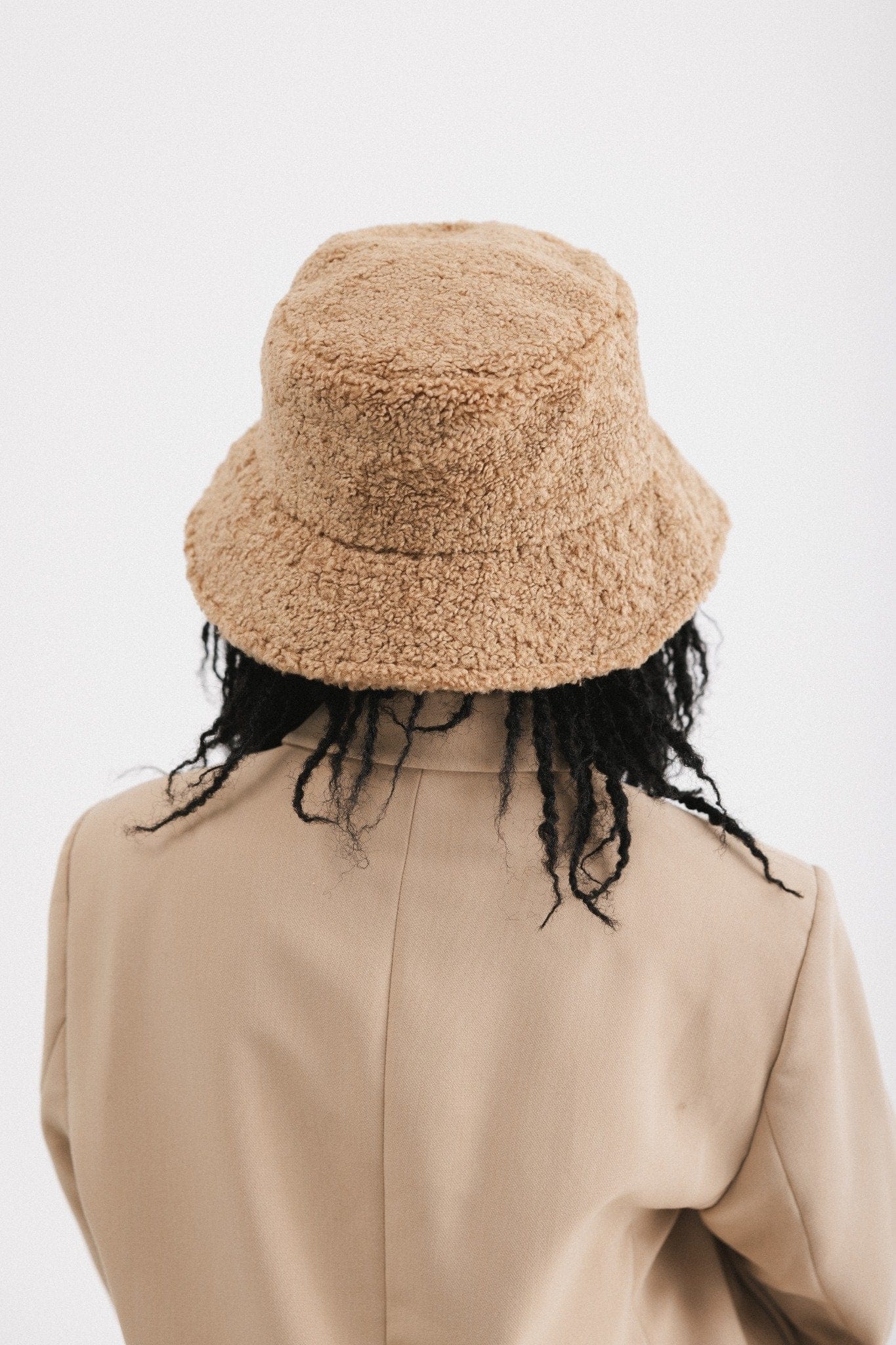 Jackson Sherpa Bucket Hat - GIGI PIP #color_camel