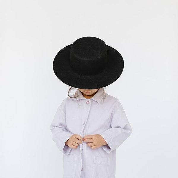 Gigi Pip felt hats for kids - Dahlia Kids Boater - boater-style crown with a stiff, wide flat brim for kids [black]