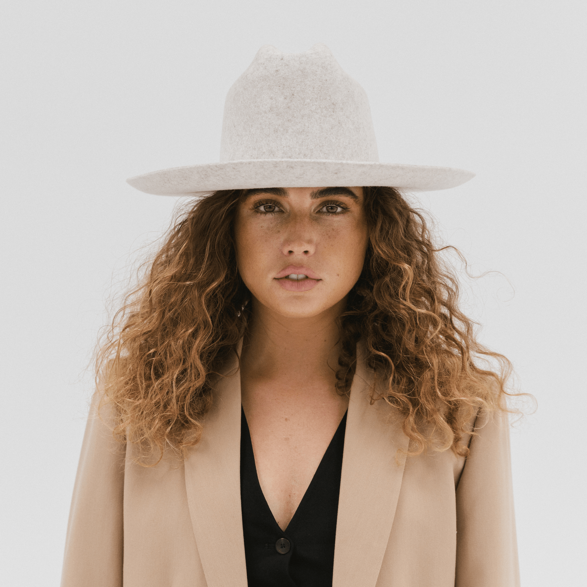Gigi Pip felt hats for women - Ezra Western - classic cattleman crown with a stiff, upturned brim and features a removable tonal grosgrain band [black]