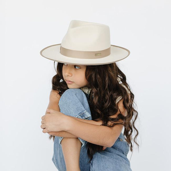 Gigi Pip felt hats for kids - Monroe Kids Rancher - fedora teardrop crown with stiff, upturned brim adorned with a tonal grosgrain band on the crown and brim [white-taupe]