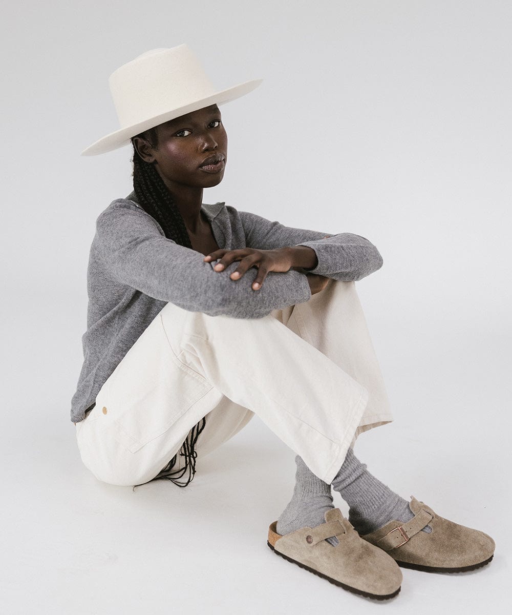 #color_off white