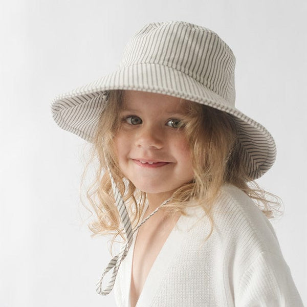 Gigi Pip bucket hats for kids - Rhode Kids Bucket Hat - 100% cotton adjustable bucket hat for kids featuring a removable chin strap [grey]