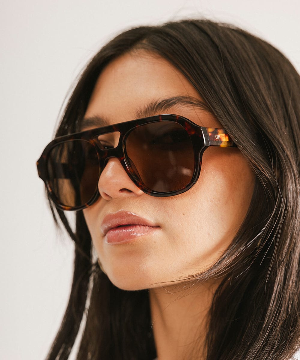 Goldie Aviator Sunglasses - GIGI PIP #color_tortoise
