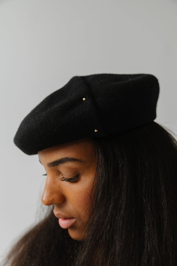  Gigi Pip caps for women - Lola Beret - 100% Australian wool classic beret featuring two metal detail embellishments on the soft fold and an adjustable inner lining [black]
