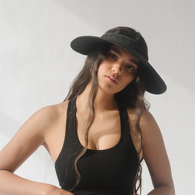 Gigi Pip visors for women - Beckham Athletic Visor - 100% nylon athletic wide brim visor with an elastic band, featuring the Gigi Pip logo embroidered on the front of the crown [black]