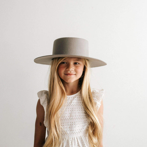 Gigi Pip felt hats for kids - Dahlia Kids Boater - boater-style crown with a stiff, wide flat brim for kids [grey]