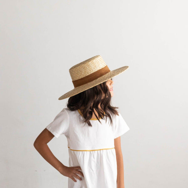 Gigi Pip straw hats for kids - Capri Medium Kids - boater crown with a medium flat brim featuring a band around the crown [natural]